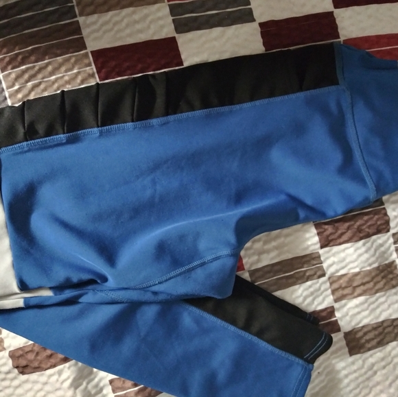 Athletic Leggings - Picture 3 of 4